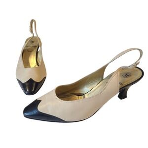 Bruno Magli Cream Black Pointed toe slingback kitten heel Sz  8.5‎ B Italy Pumps